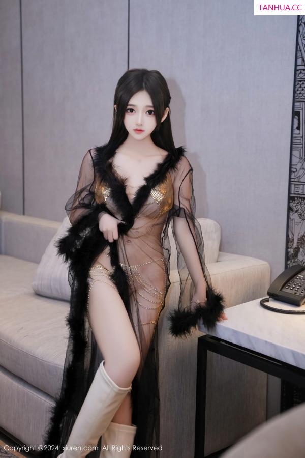   [XiuRen]高清写真图 2024.06.12 No.8686 奶茶味的包子 美腿性感第10张图片